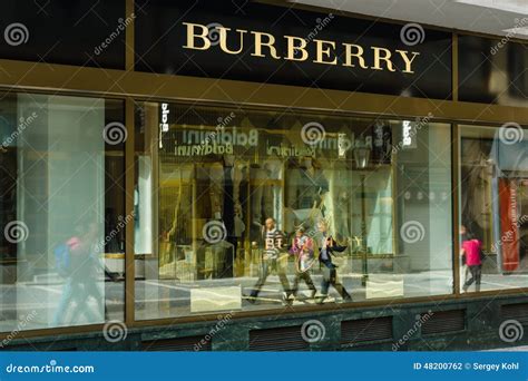 burberry shop in prague|Burberry .